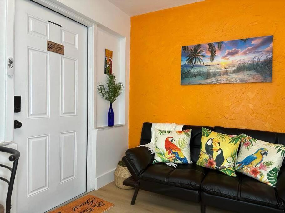 Apartmán Sleeps 3, Casa Tropical In Miami Exteriér fotografie