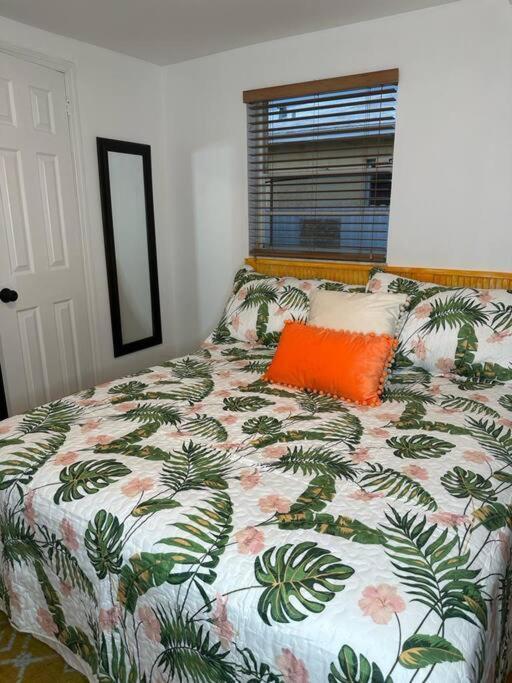 Apartmán Sleeps 3, Casa Tropical In Miami Exteriér fotografie